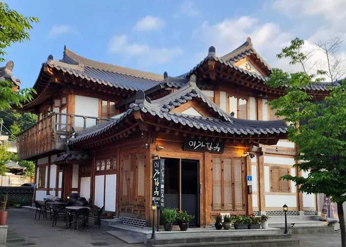 Сity center hotels Lee Ga Hanok, Jeonju Hanok Village